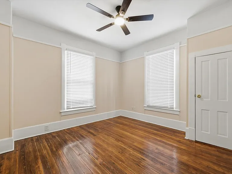 2305 Abercorn St — Photo 28