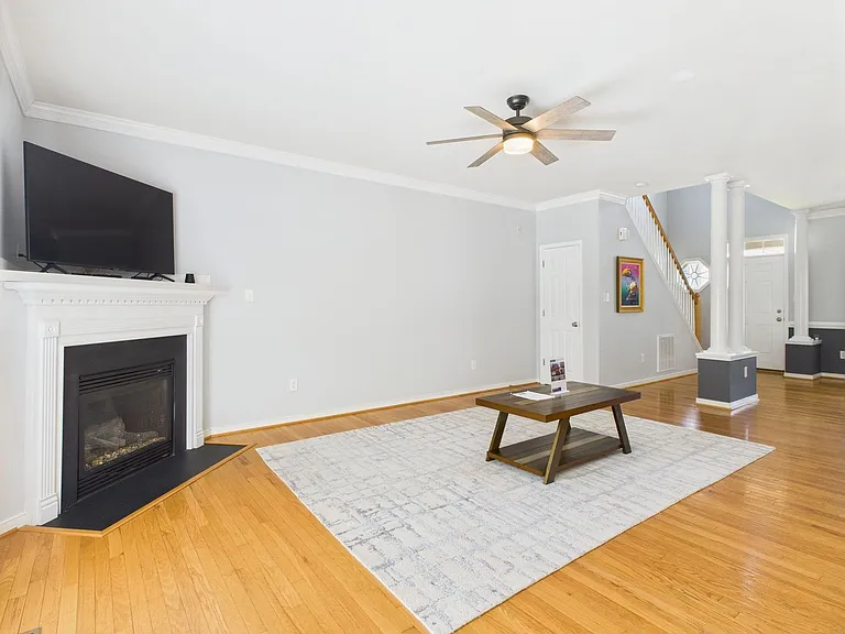 12017 Hunton Crossing Pl — Photo 6