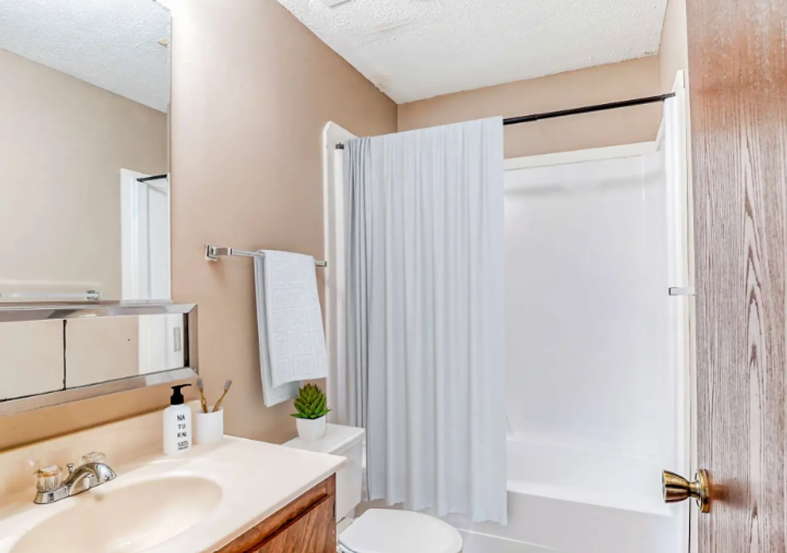 2353 Yeager Rd — Photo 4
