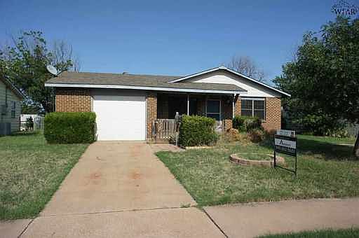 2nd image of 4715 Bonny Dr