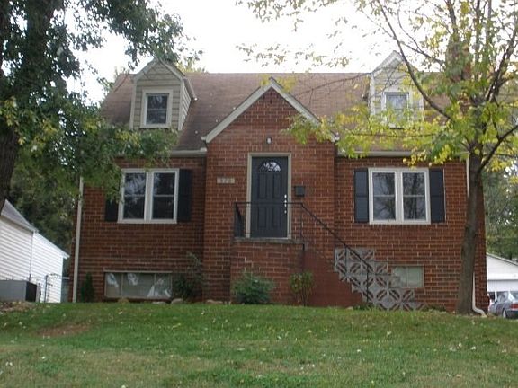 2nd image of 570 Jackson St