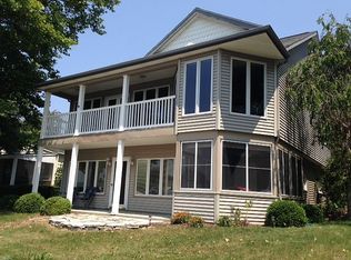 2320 Lane 150 Hamilton Lk, Hamilton, IN 46742