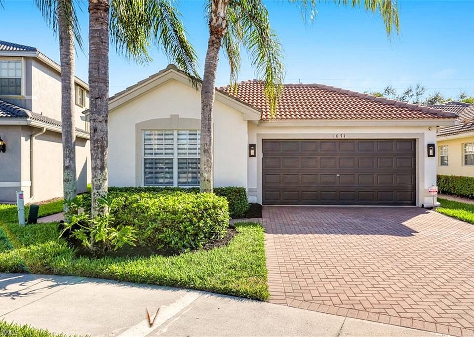 1671 Triangle Palm Ter, Naples, FL 34119 | Zillow