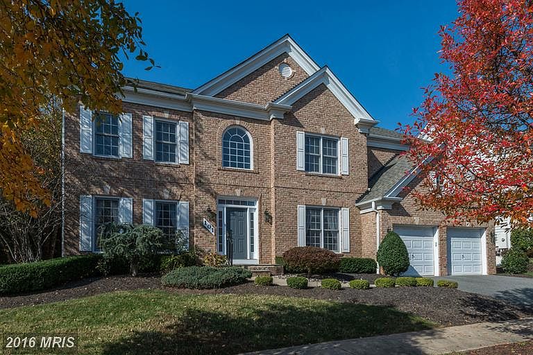 1st image of 101 Windy Knoll Dr