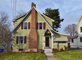 72 Woodmere Rd, West Hartford, CT 06119
