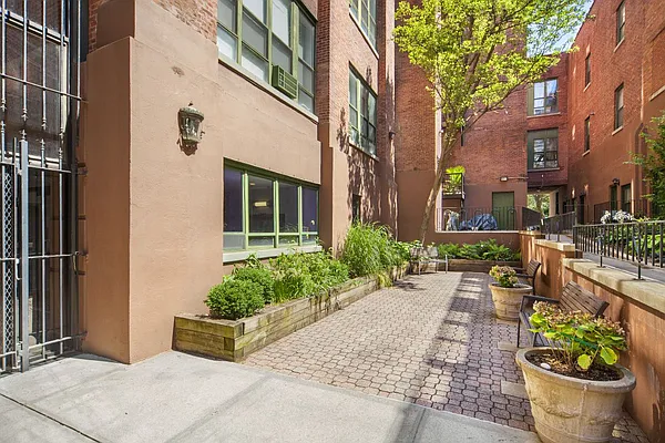 Sold by Compass | media 9