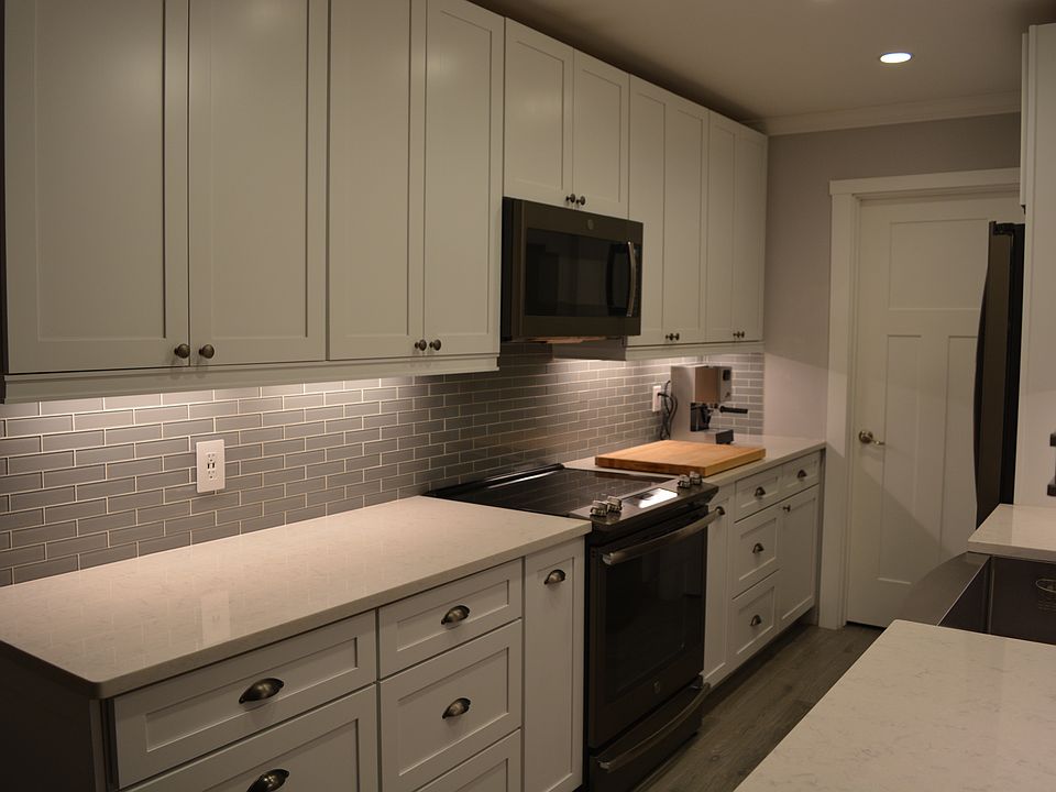 1st image of 63 Shipyard Dr APT 702