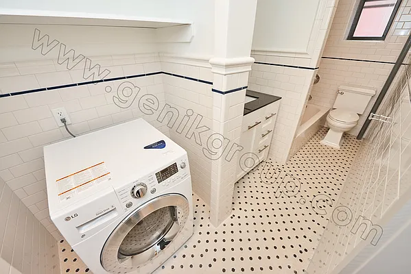 Rented by Genik Group Corp | media 28