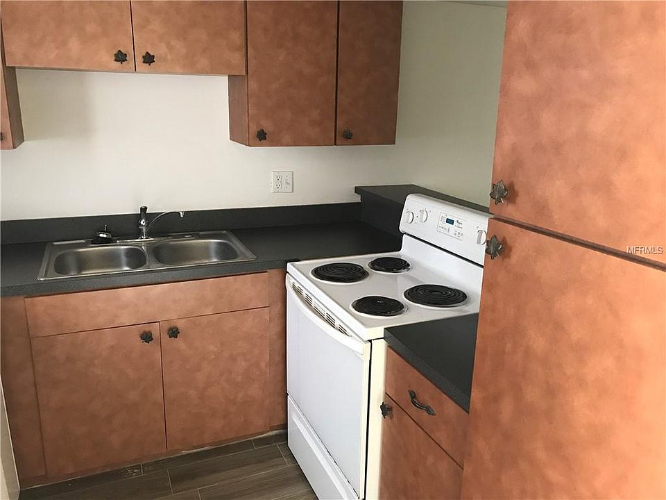 1st image of 1836 Crystal Lake Dr APT 45