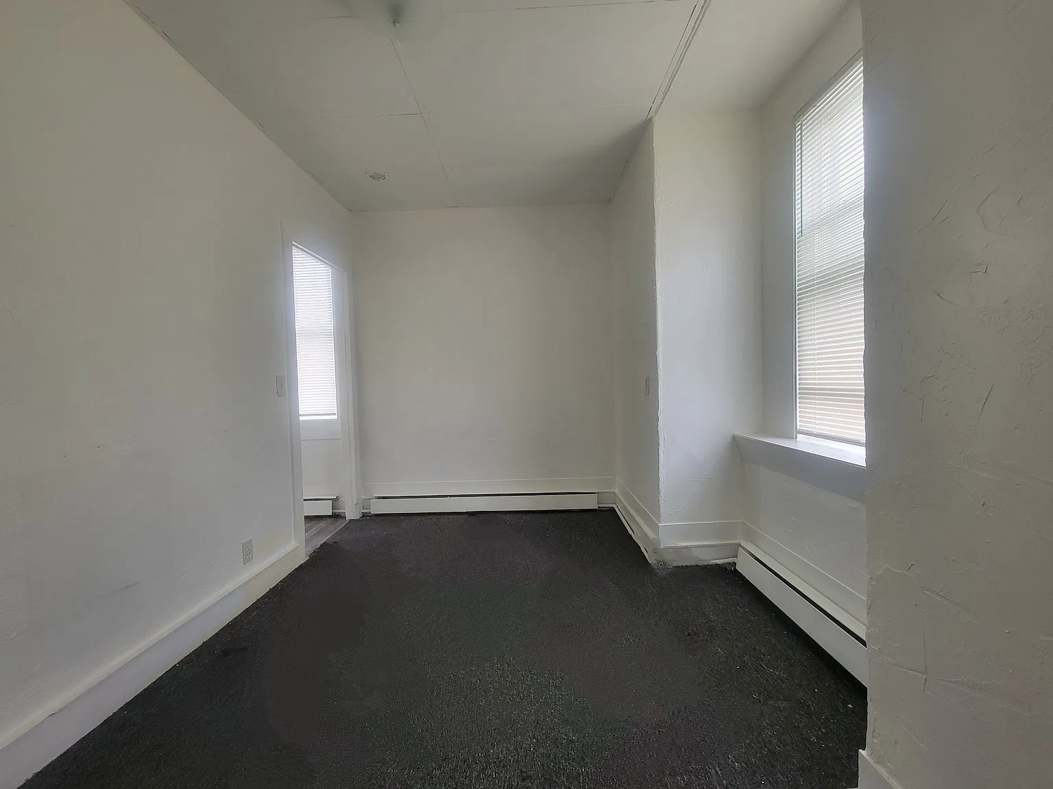 Studio, 400 sqft, $1,450 — Photo 2