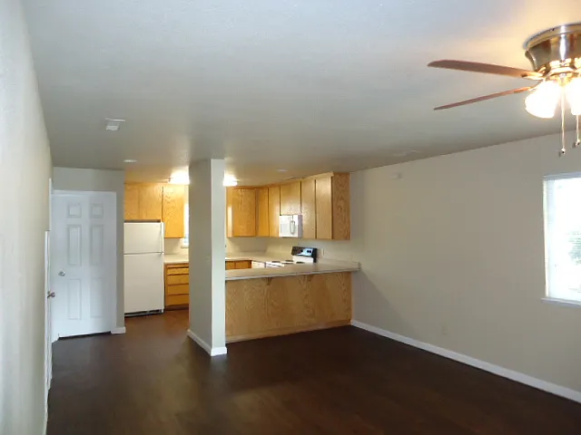 925 Oak Lawn Ave #2 — Photo 4