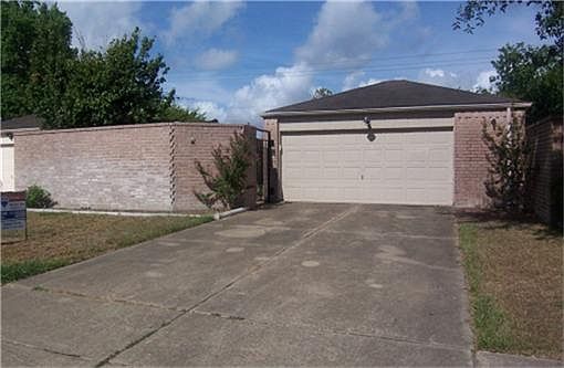 1st image of 9318 Beringwood Dr