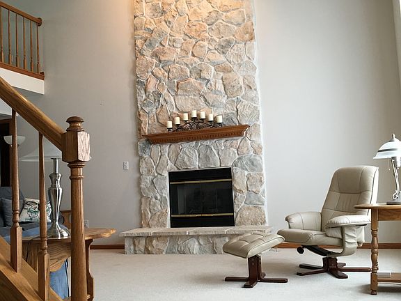 Natural stone, gas fireplace