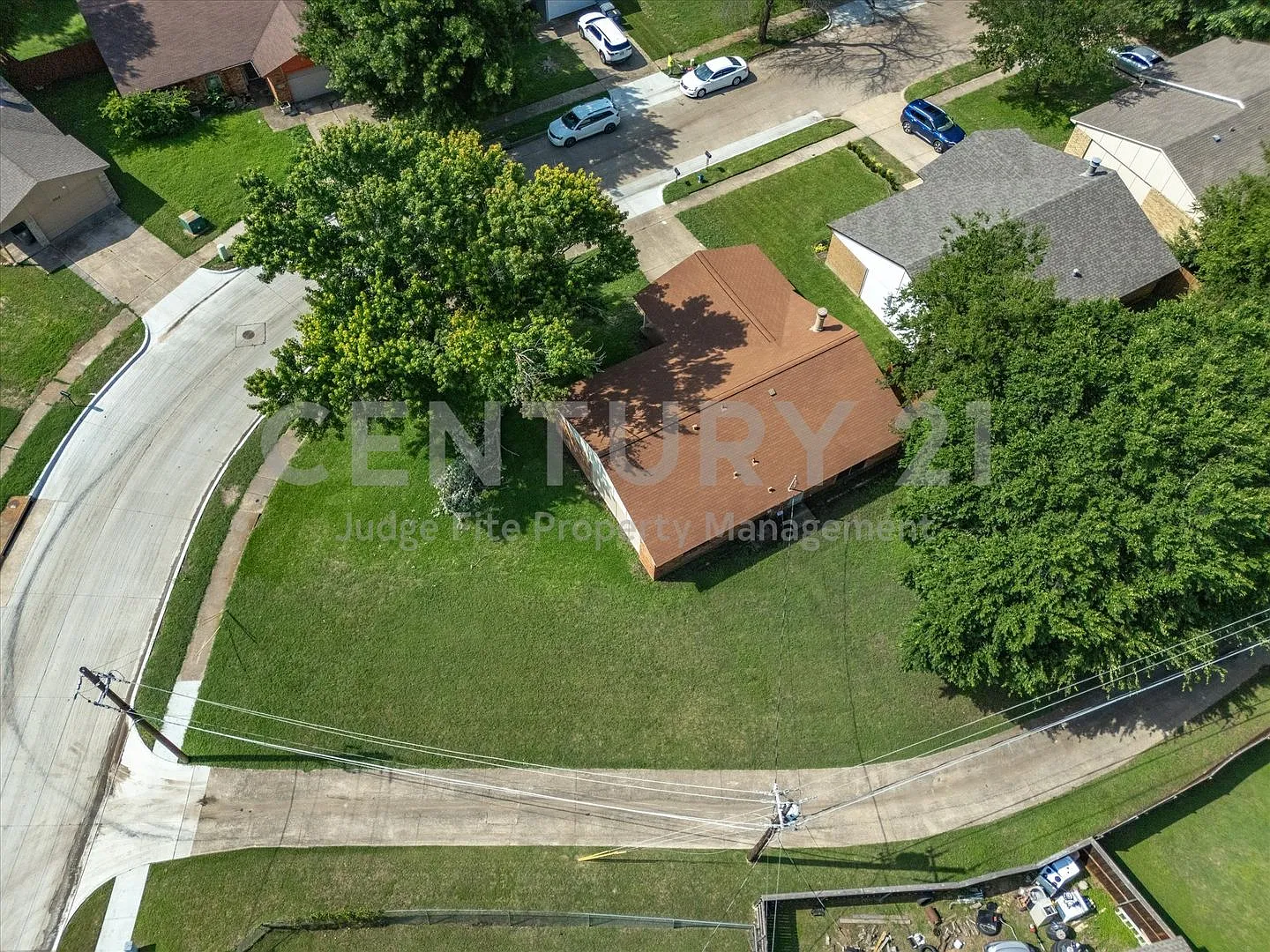 Lovely 3/2/1 Nestled On Corner Lot In Cedar Hill Isd Ready For Immediate Occupancy! — Photo 2