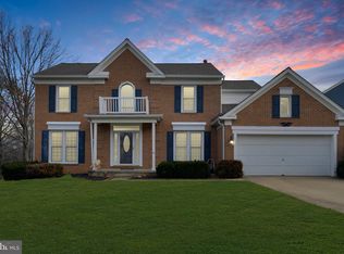 1 Leamington Rd, Fredericksburg, VA 22406