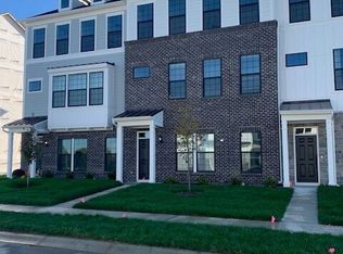 3263 Morab Dr, Zionsville, IN 46077