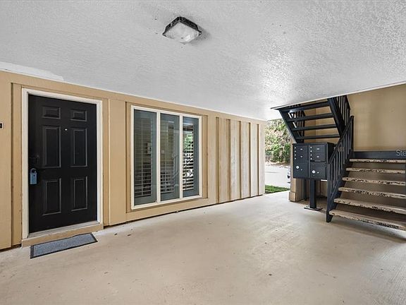 2nd image of 507 NW 39th Rd APT 110