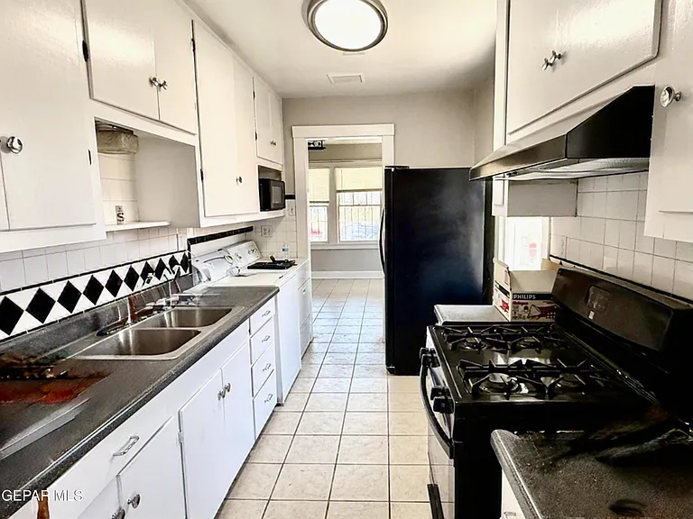 1709 N Stevens St — Photo 12