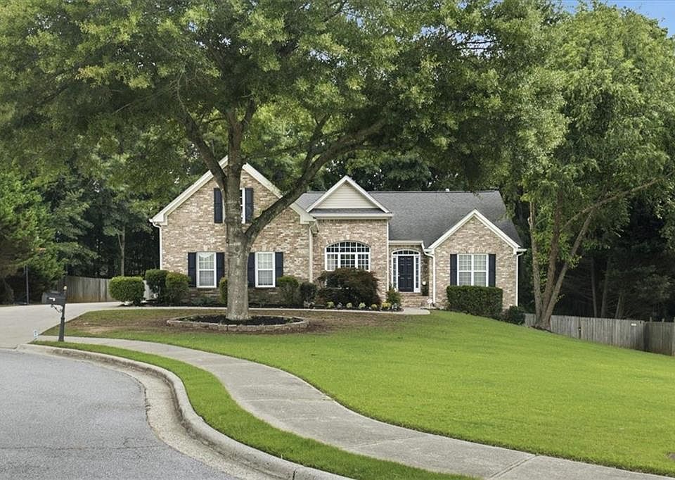 1st image of 2620 Snowcrest Pl