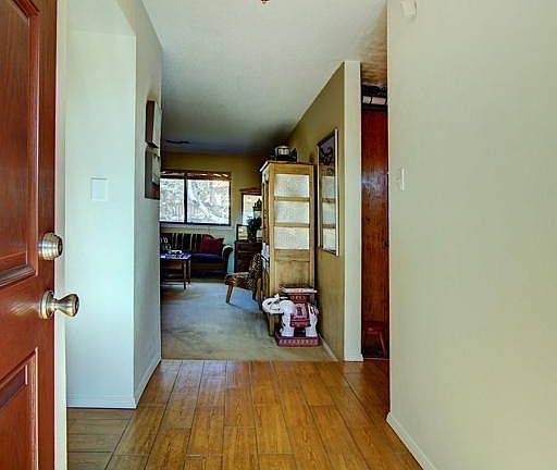 4th image of 11413 Key West Dr NE