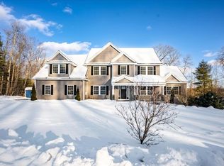 28 Elva Dr, Goffstown, NH 03045