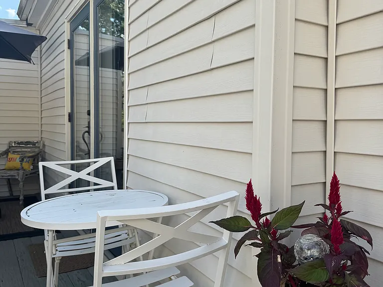 23 Turner St #5 — Photo 17