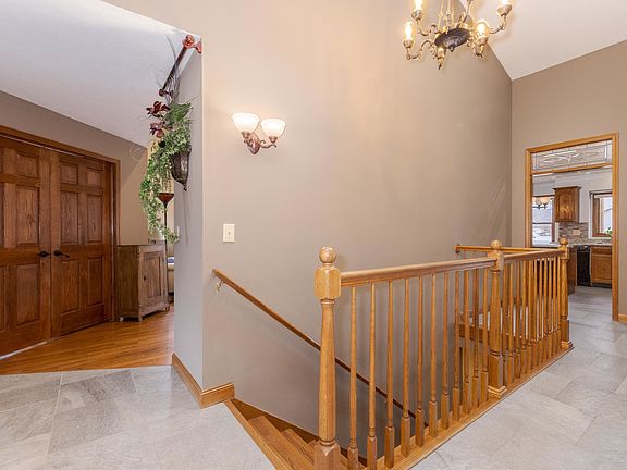 4th image of 8627 Oakmont Rd