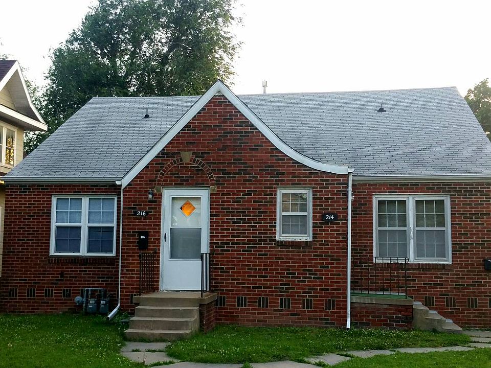1st image of 214 S 9th St