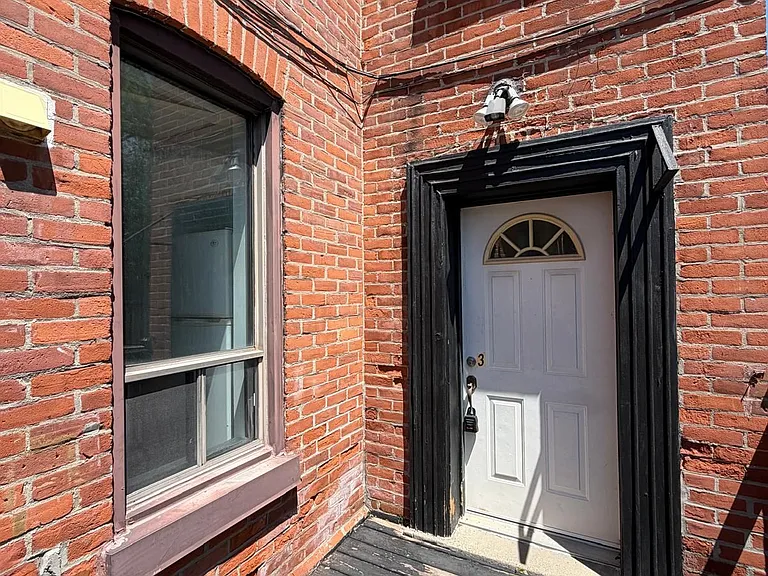677 Durie St #3 — Photo 15