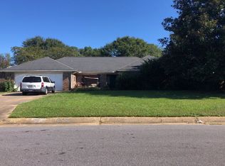 820 Copper Ridge Dr, Cantonment, FL 32533