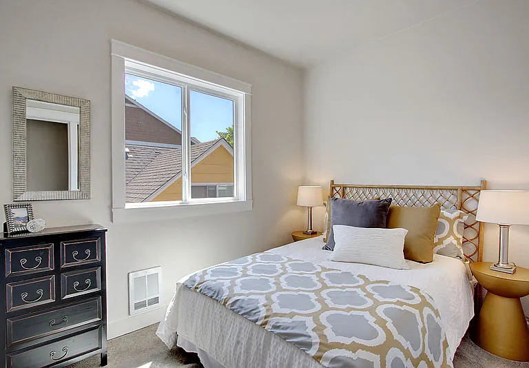 528 20th Ave E #3 — Photo 11