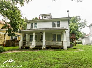 909 Osage St, Manhattan, KS 66502