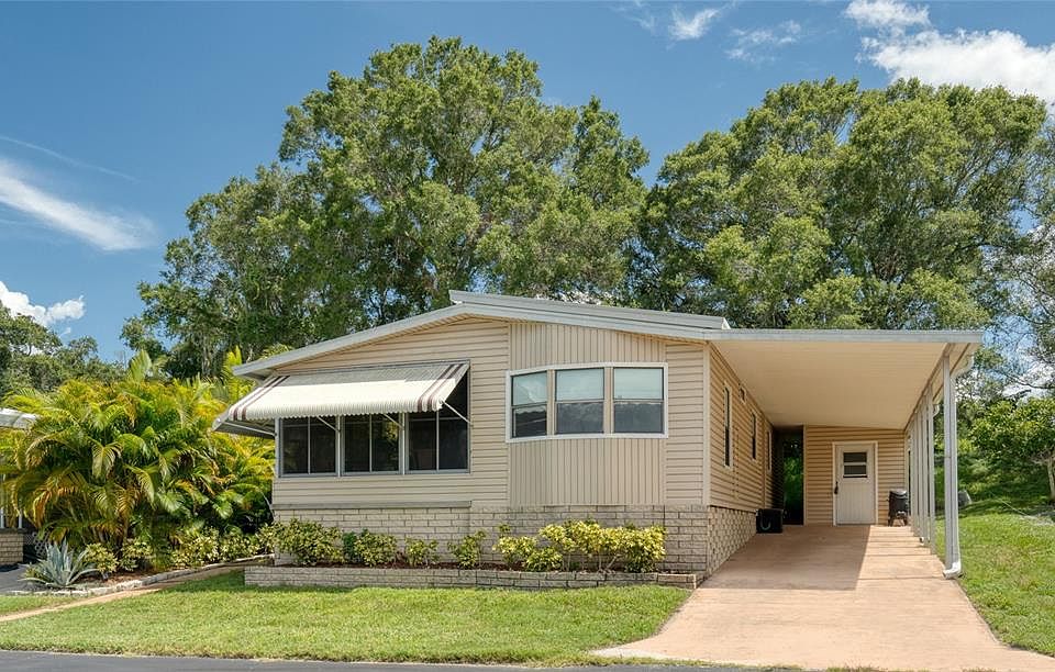 1st image of 160 BEECHWOOD DRIVE