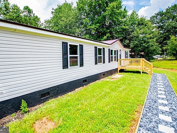 4th image of 21 Watercrest Ln