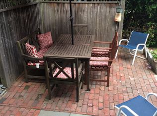 4 Clinton Ave, Jamestown, RI 02835