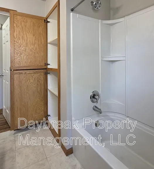 2814 8th St N #3 — Photo 9