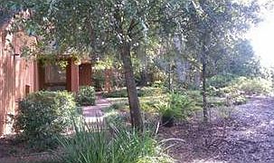 4th image of 101 Oaks Ct
