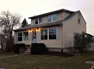 701 Bell Rd, Mount Ephraim, NJ 08059