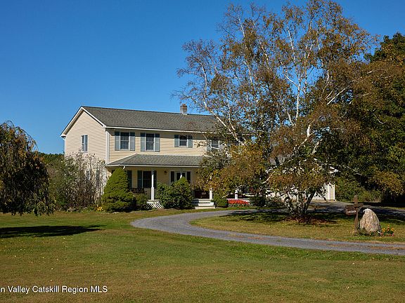 2nd image of 169 Commons Road