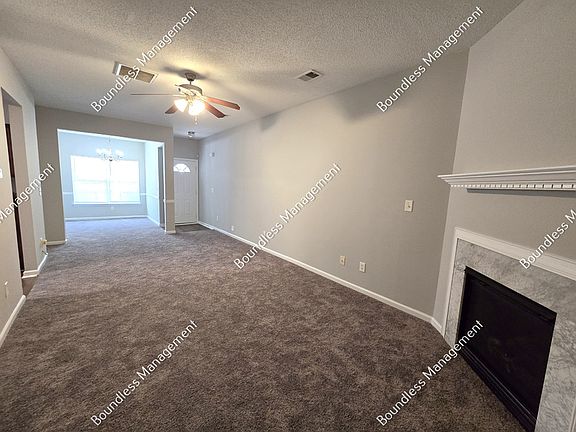 3rd image of 2330 Hackamore Dr