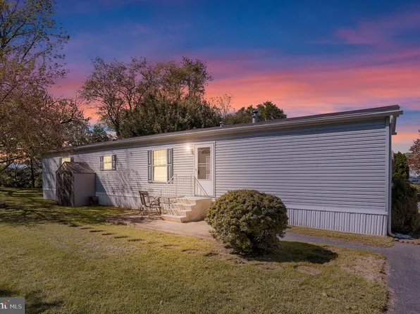 110 Northcrest Acres, Lebanon, PA 17046