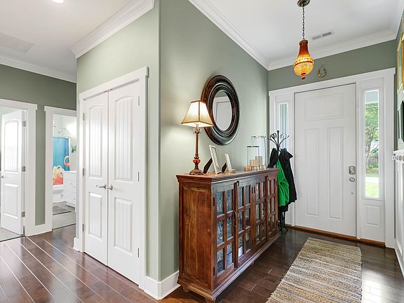 3rd image of 600 South 7th Street