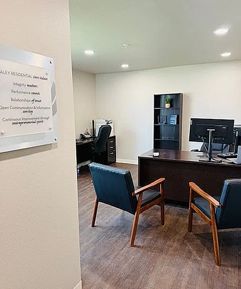 Leasing Office