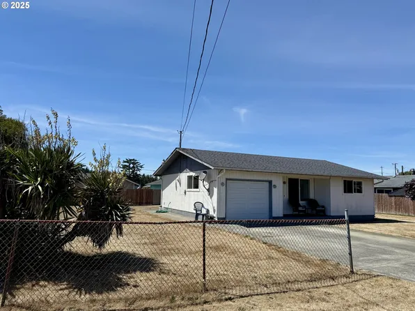 960 Crocker St, Coos Bay, OR 97420