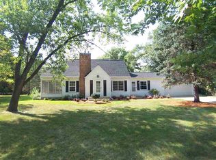 31 Valley Rd, Beloit, WI 53511