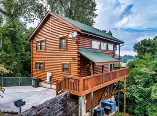 529 Hideaway Ridge Cir, Sevierville, TN 37862