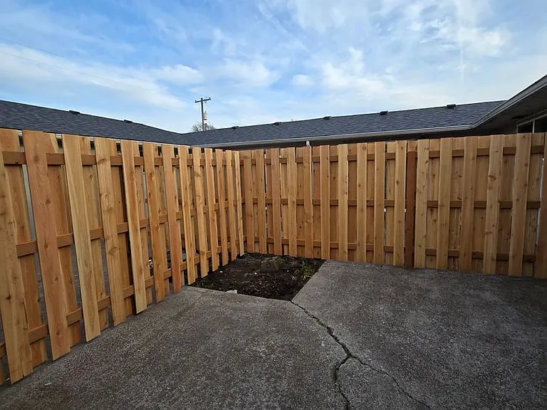 Oak Street Fourplex — Photo 4