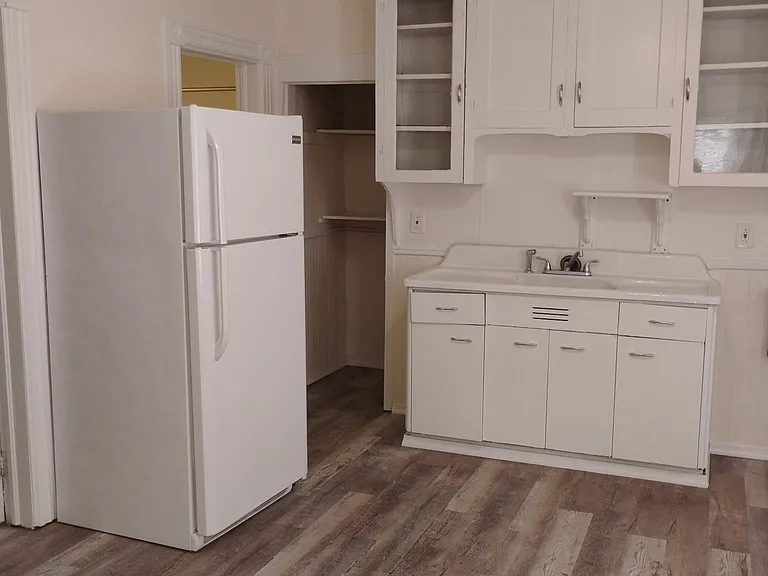 305 Bacon St #1 — Photo 12