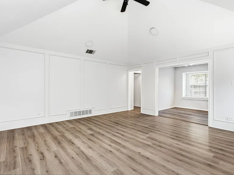 1016 Willowbrook Trl — Photo 6