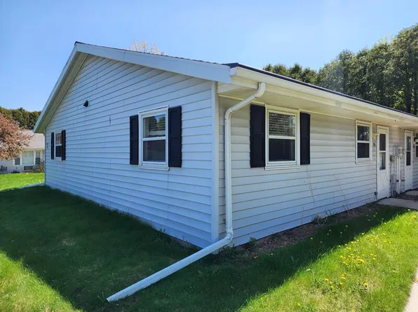 953 Green Acres DRIVE #4, Sheboygan Falls, WI 53085
